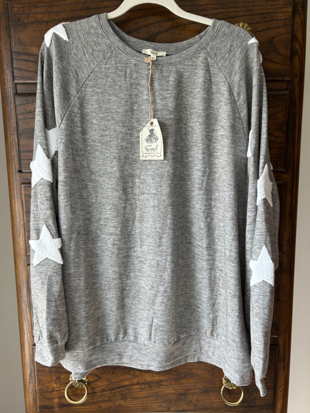 NWT Women’s Easel Gray Star-Accent Crewneck Sweater, Size L